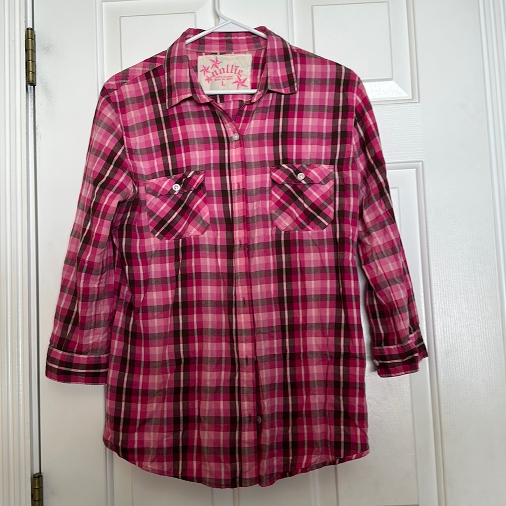 Nollie women’s size large pink button up flannel